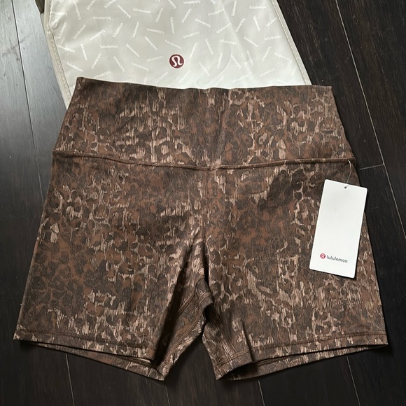 lululemon athletica Pants - LULULEMON ALIGN HR SHORTS 6” TRUE LEOPARD MAX BROWN MULTI (LTLM) Sz 14 NWT